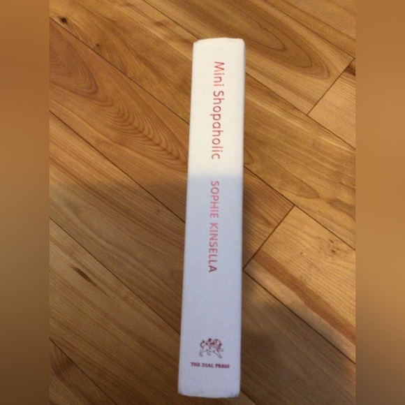 Book - Mini-Shopaholic - Picture 2 of 2